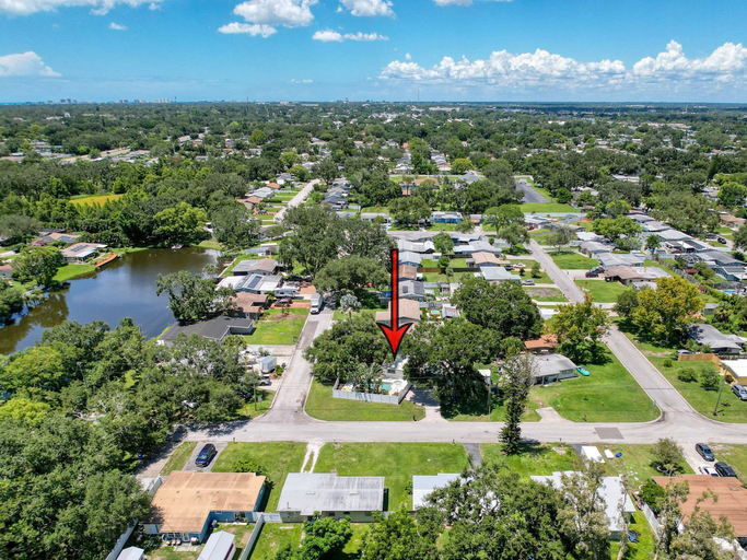 Interior 4, Modern 3 Bedroom Retreat With Pool & Fire Pit, Pinellas