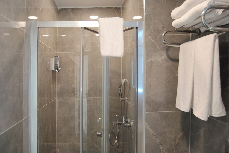 Bathroom 5, CONCEPT PERA HOTELS, Beyoğlu