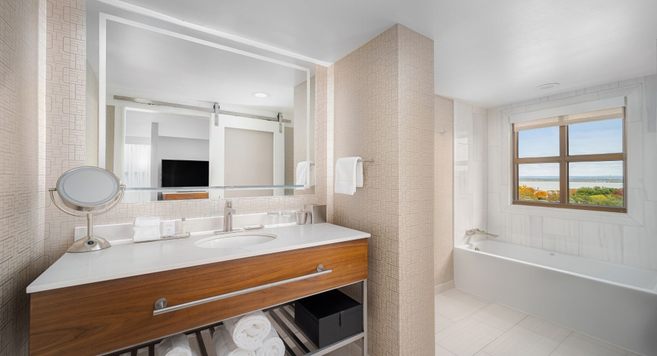 Bathroom 5, Horseshoe Bay Resort, Llano