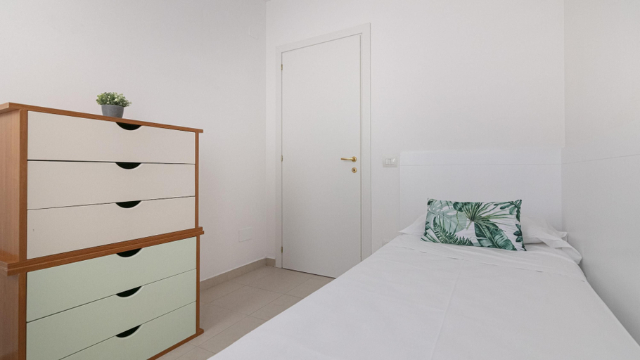 Room 4, Residenza Excelsior 809, Chieti