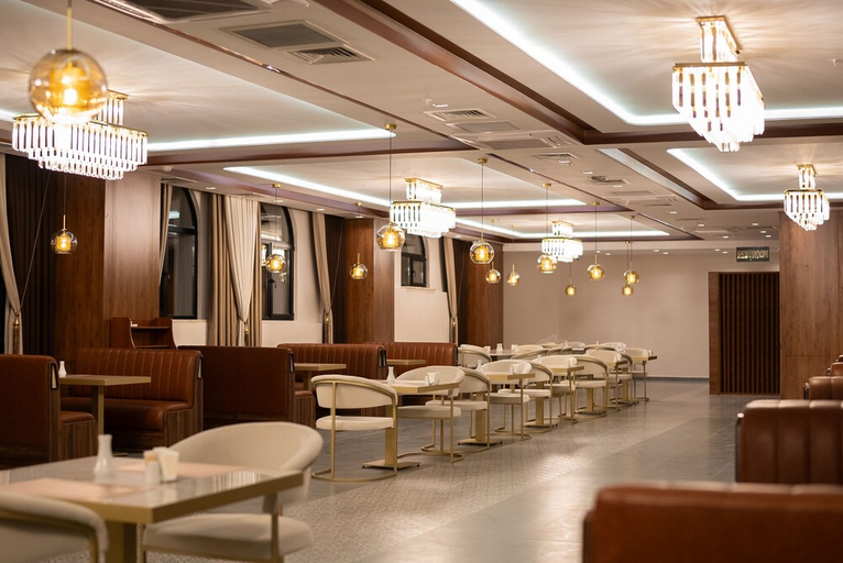Food & Drinks 5, Golden River By Continent, Arnavutkoy
