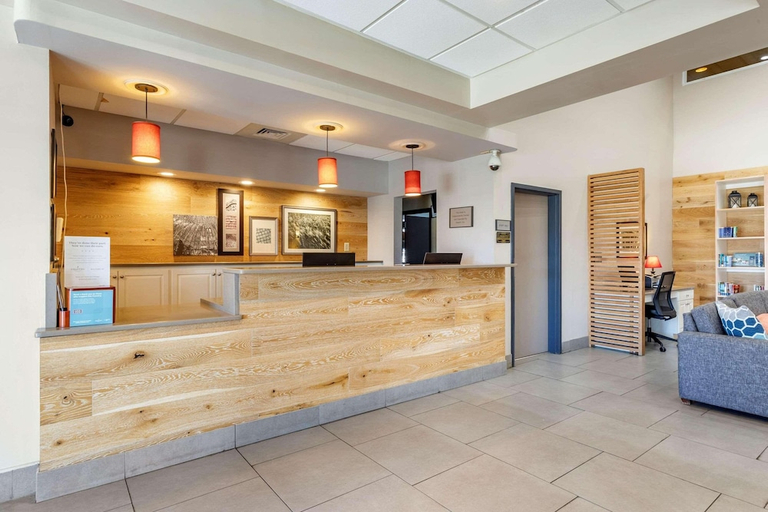 Public Area, Country Inn & Suites by Radisson, Lumberton, NC, Robeson
