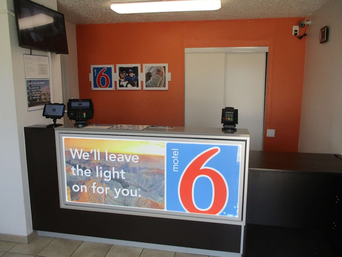 Public Area, Motel 6 Austin, TX – North Central, Travis