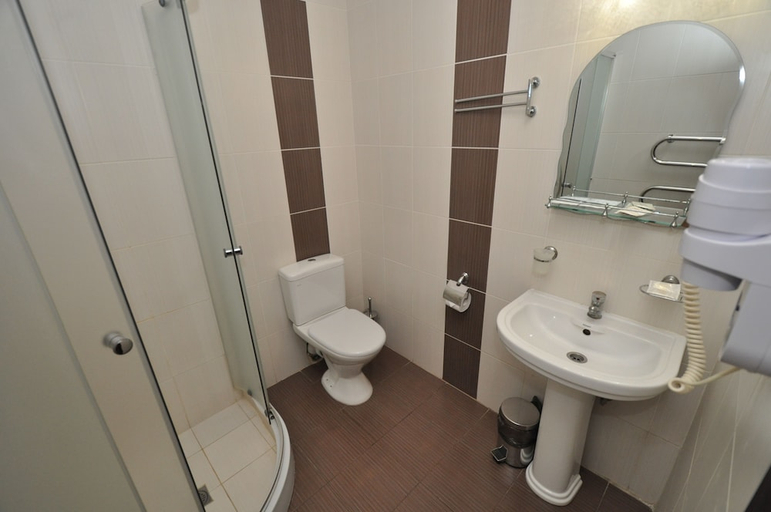 Bathroom 3, Gala Palmira Hotel, Anapskiy rayon