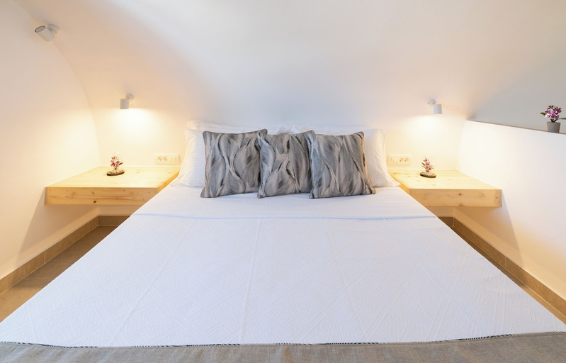 Bedroom 2, Dauti Gold Suites, South Aegean