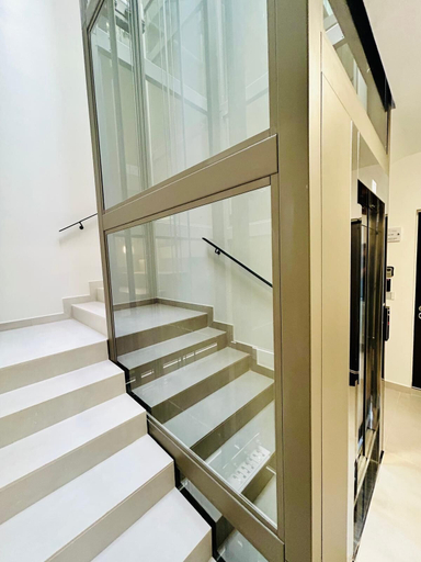 Others 5, CconfortHotels Suite 104, Bari