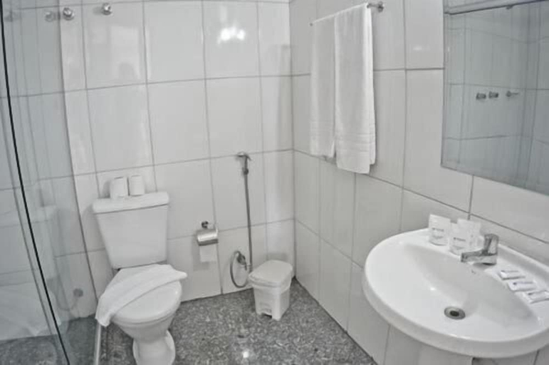 Bathroom 3, Hotel Dan Inn São Paulo Higienópolis by Nacional Inn, São Paulo