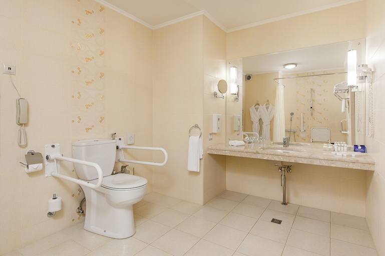 Bathroom 5, Crowne Plaza Krasnodar - Centre, an IHG Hotel, Krasnodar gorsovet