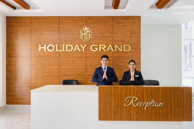 Lobby, Hotel Holiday Grand, Gautam Buddha Nagar