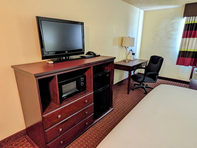 Others 5, Travelodge by Wyndham Enid, Garfield