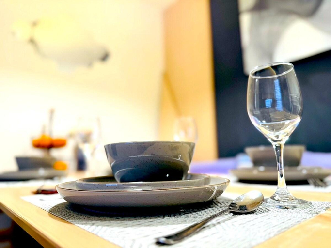 Food & Drinks 3, Sukhumvit Apartments, Khlong Toey