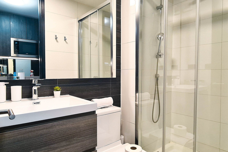 Bathroom 3, Huerfanos Spot by Andes+, Santiago