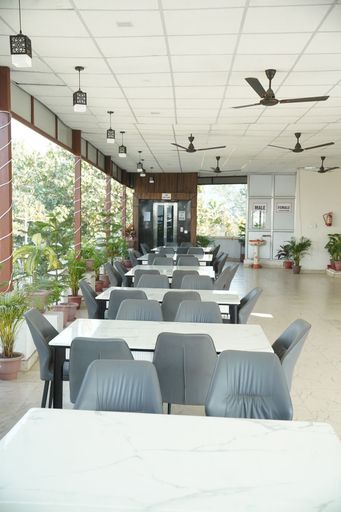 Food & Drinks 5, Hotel Bindram Palace, Garhwal