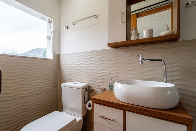 Room 3, Apto Para 3 Pessoas na Rua Teresa, Petrópolis