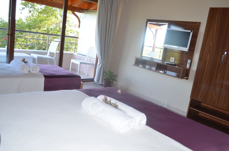 Bedroom 4, Ada Palas Otel, Marmara
