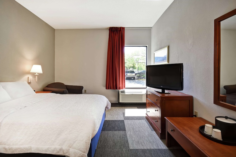 Bedroom 3, Comfort Inn & Suites Mt. Holly - Westampton, Burlington