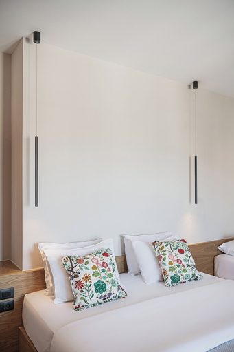 Bedroom 2, Theofilos City Hotel, Crete