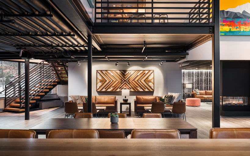 Public Area, The Block Hotel & Commons, Summit