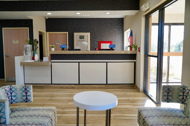 Public Area 2, Clarion Pointe Fairborn near Wright Patterson AFB, Greene