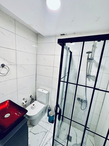 Bathroom 4, The Hera Gold Hotel, Maltepe