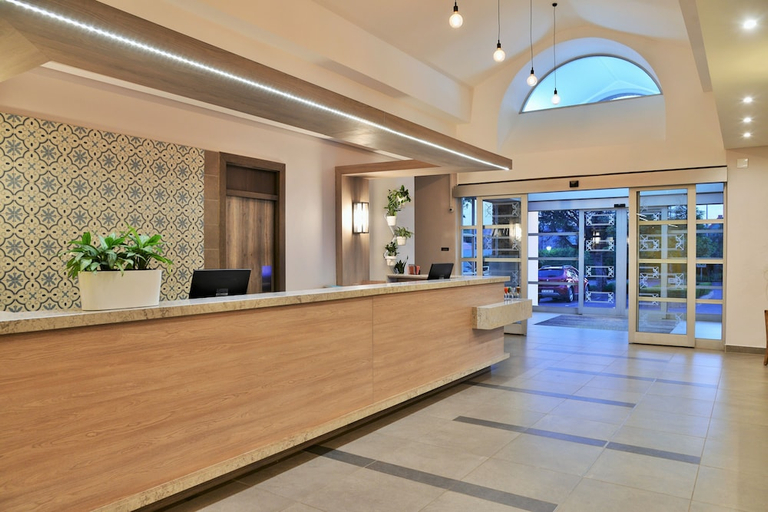 Public Area, Town Lodge Menlo Park, City of Tshwane
