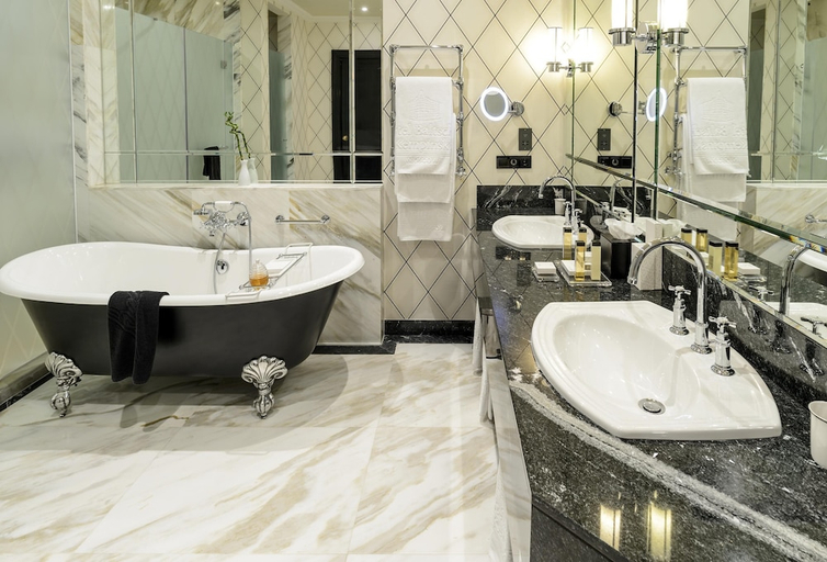Bathroom 5, Hotel Baltschug Kempinski Moscow, Central