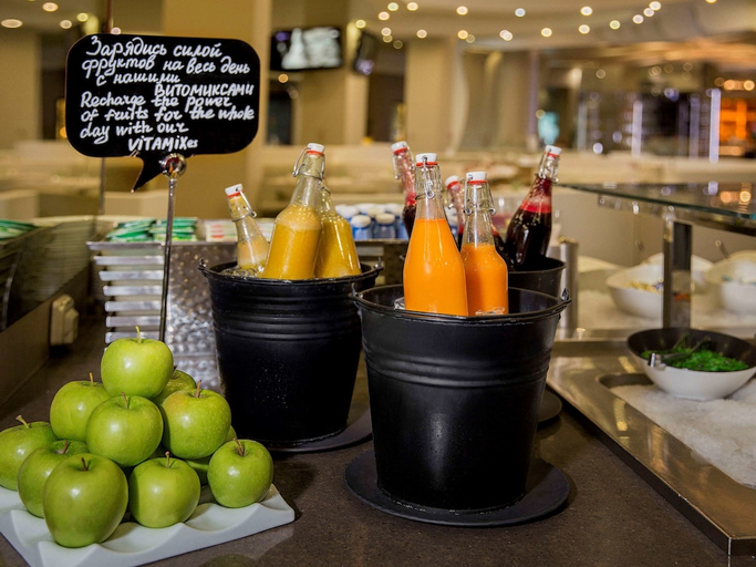 Food & Drinks 5, Novotel Moscow City, Western