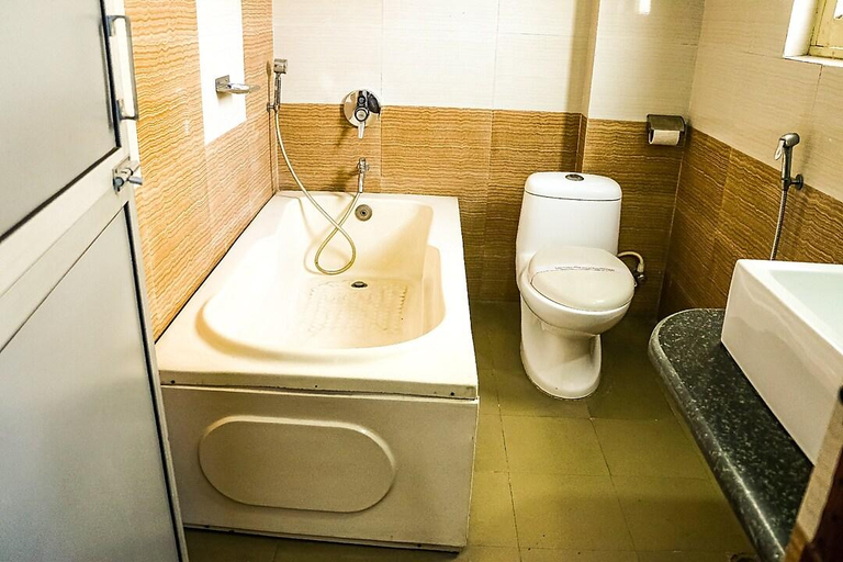Bathroom, Hotel Amit, Patna