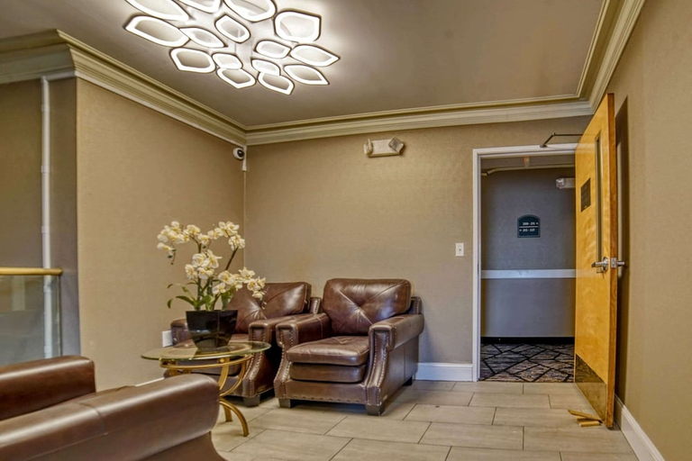 Public Area 2, Econo Lodge Raleigh near Walnut Creek Amphitheatre, Wake