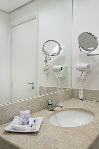 Bathroom 2, Manaus Hotéis - Millennium, Maués