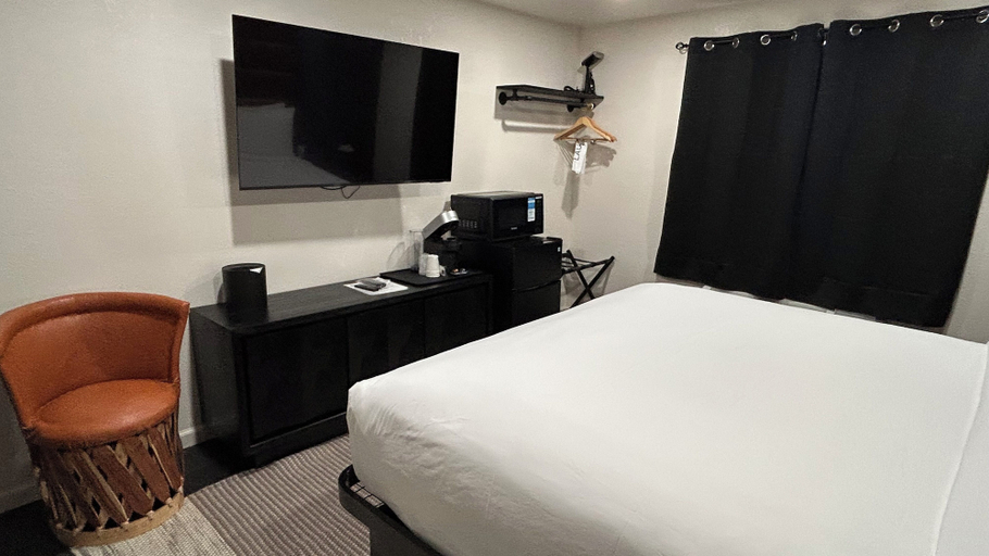 Bedroom 3, Coyote South, Santa Fe