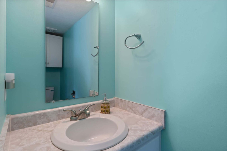 Bathroom 5, Lakeside Serenity Dock Days & Firepit Nights, Camden