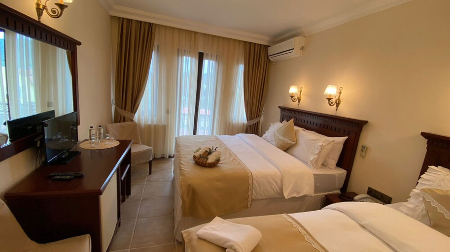 Bedroom 2, Suinn Cunda, Ayvalık