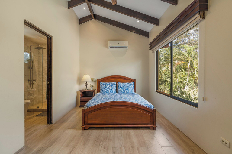 Room 5, Casa Luz de Luna, Santa Cruz