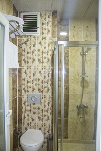 Bathroom 5, Avesis Hotel, Mardin