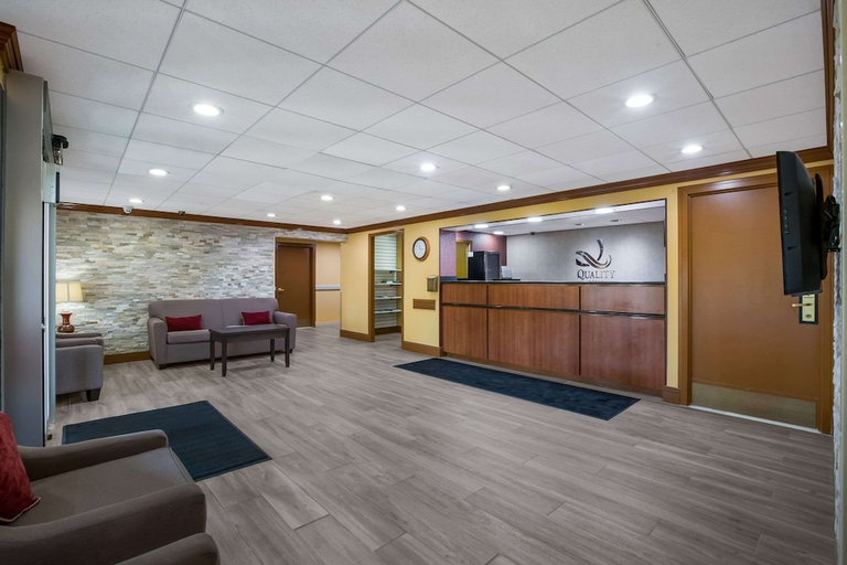 Public Area, Quality Inn Near Princeton, Mercer