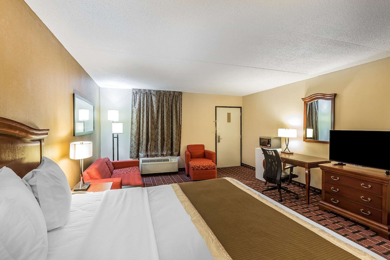 Bedroom 3, Rodeway Inn Knoxville East, Knox