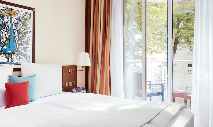 Bedroom 2, Living Hotel Weißensee, Berlin