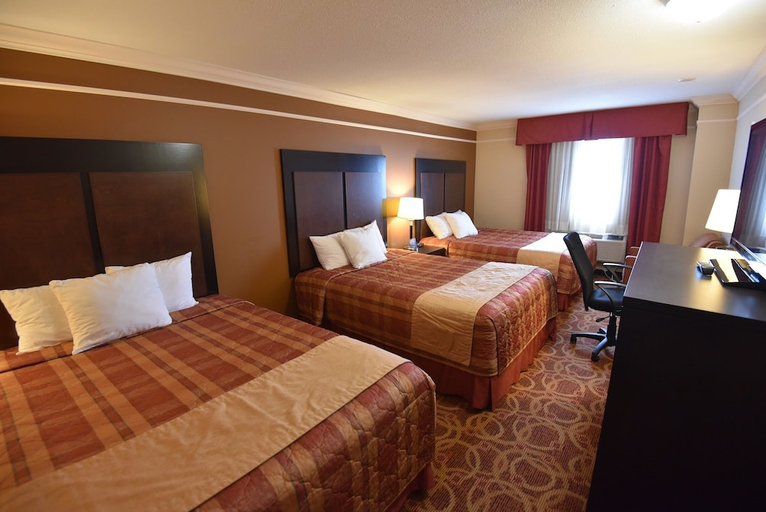 Bedroom 3, Travelodge by Wyndham Meadow Lake, Division No. 17