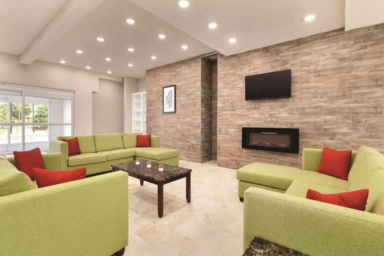 Public Area, Country Inn & Suites by Radisson, Greensboro, NC, Guilford