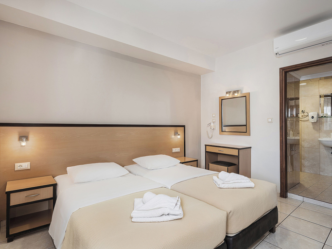 Bedroom 4, Theofilos City Hotel, Crete