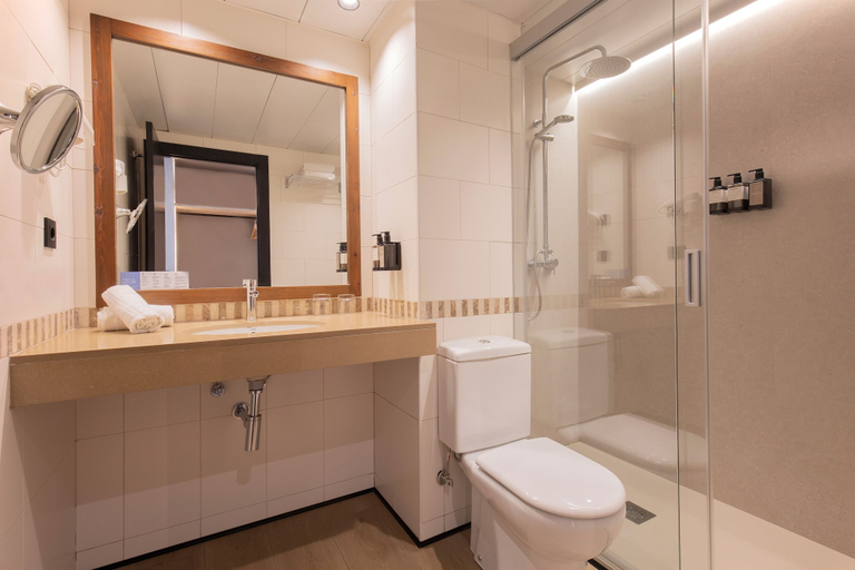 Bathroom 5, Hotel Magic Pas by Nexta, Pyrénées-Orientales