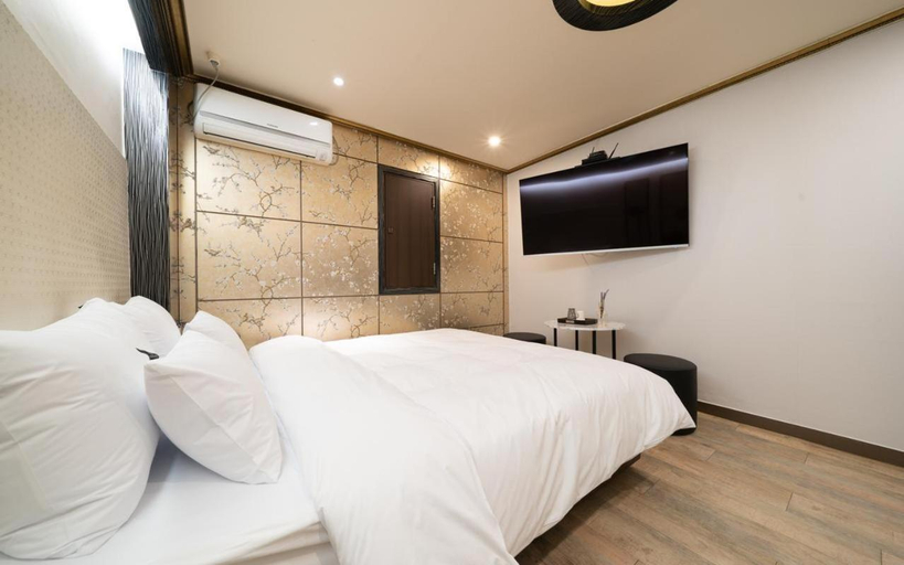 Bedroom 3, Suwon Station Ssum, Suwon
