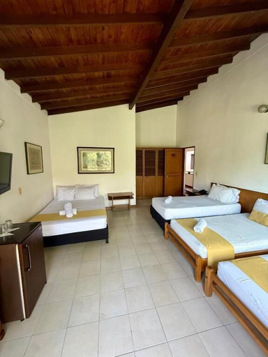 Room 4, Hotel Balcones de Malibu, Medellín