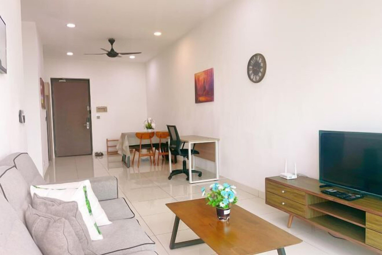 Room 3, GYDEN STAYCATION #Green Haven near Senibong&Regency, Johor Bahru