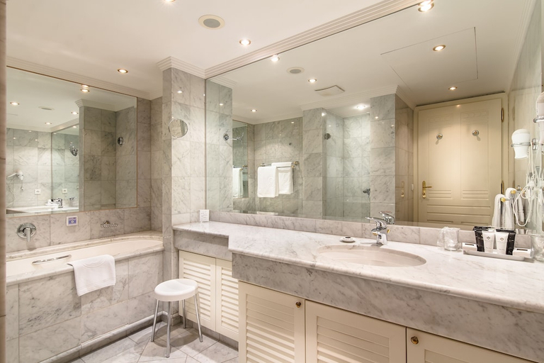 Bathroom 4, Dvorak Spa & Wellness, Karlovy Vary