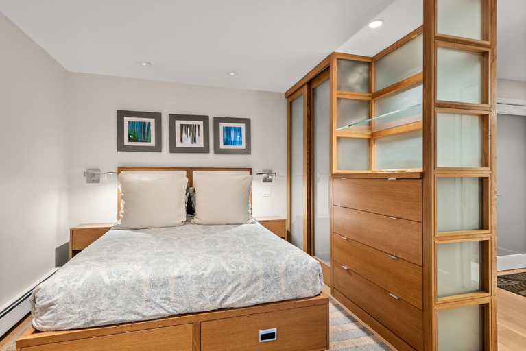 Room 2, Aspen Snowmass Alps Apartments, Pitkin