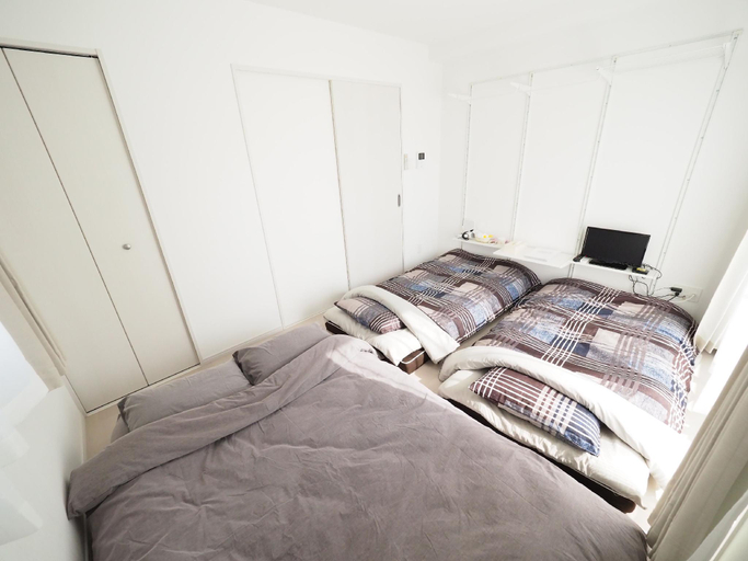 Bedroom 5, La Lumiere Oroku, Naha