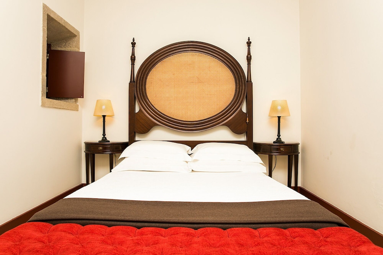 Bedroom 3, Pousada Mosteiro de Guimarães - Monument Hotel, Braga