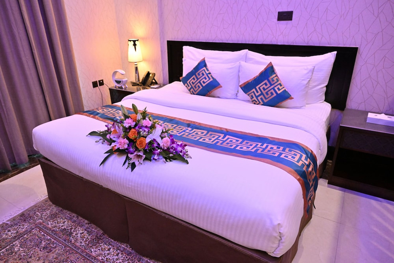 Bedroom 2, Savoy Grande Hotel and Spa, Manama